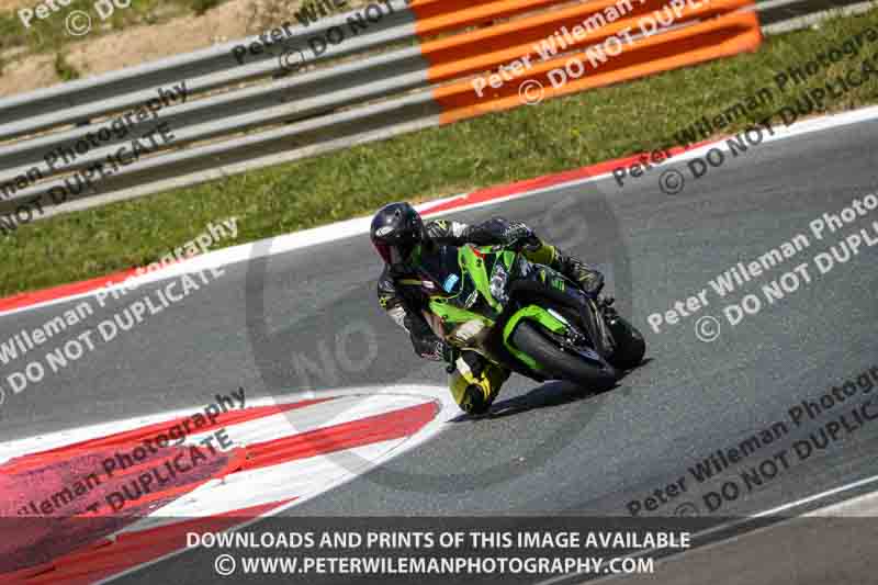 cadwell no limits trackday;cadwell park;cadwell park photographs;cadwell trackday photographs;enduro digital images;event digital images;eventdigitalimages;navarra;no limits trackdays;peter wileman photography;racing digital images;trackday digital images;trackday photos